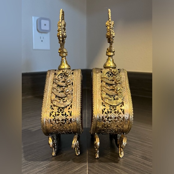 VINTAGE Hollywood Regency Ornate Gold Ormolu Perfume Bottle with Dauber - Picture 8 of 13